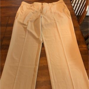 Mens Izod Golf pants like new. Size 36 x 32